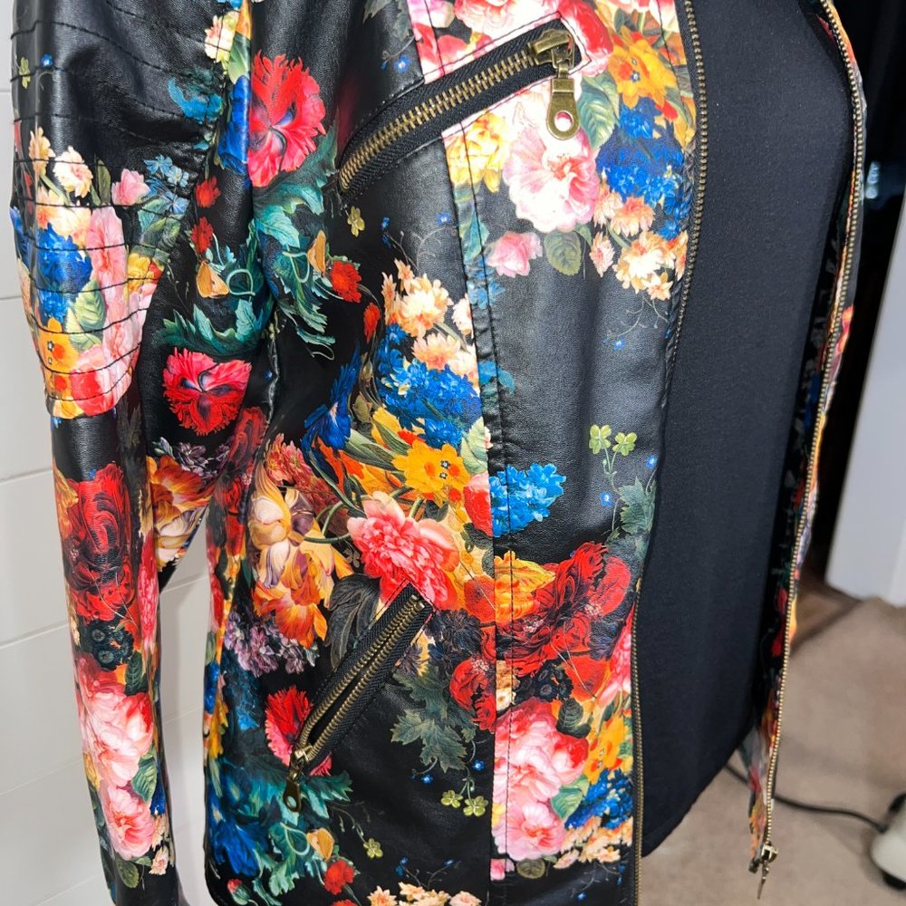 Multicolor Floral Pleather Long Sleeve Jacket Size M - Picture 4 of 10